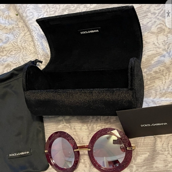 Designer DOLCE & GABBANA Sunglasses - Picture 5 of 5